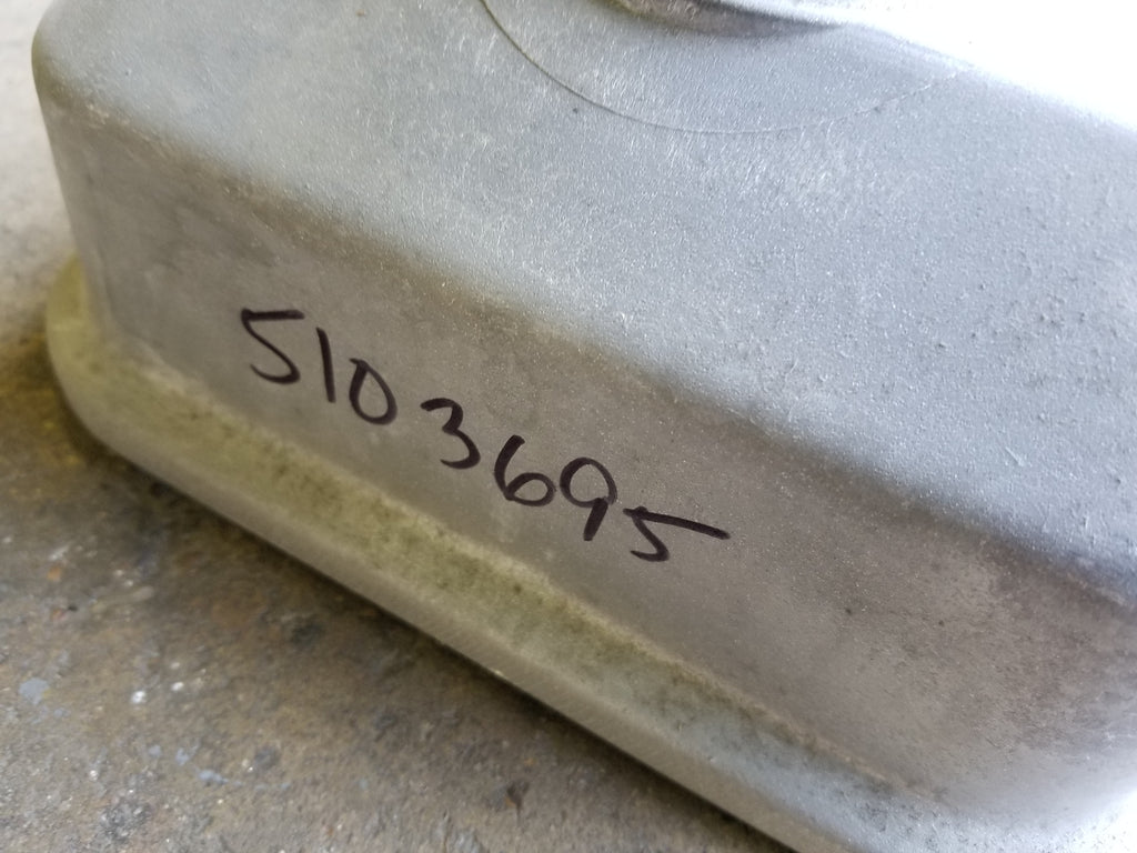 DETROIT DIESEL 5103695 ROCKER COVER (W/BREATHER & FILLER) (3 CYL)