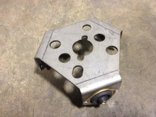 Cargar imagen en el visor de la galería, 5148776 GENUINE DETROIT DIESEL TACHOMETER RETAINER ASSEMBLY (5140953, 5186851)