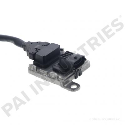 PAI 853760 MACK 22014032 NOX SENSOR (4 PIN) (28.00" L) (M20 X 1.5) (USA)
