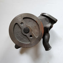 Charger l&#39;image dans la galerie, Interstate-McBee® Cummins® AR61788 Water Pump (4920089, 4919812)