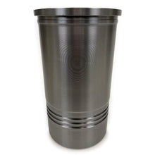 Charger l'image dans la galerie, IPD® Caterpillar® 2117826 Cylinder Liner (3500 Series) | woodlineparts.com