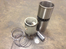Load image into Gallery viewer, PAI 600950 DETROIT DIESEL 23505306 CYLINDER KIT (18.7:1) (1.05) (71 / V71) (USA)