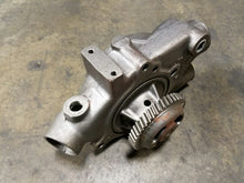 Cargar imagen en el visor de la galería, R 23506670 REBUILT FRESH WATER PUMP ASSY (6V71 / 8V71) (RH HELIX GEAR)