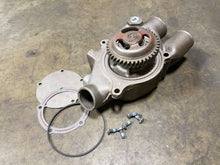Load image into Gallery viewer, R 23506670 REBUILT FRESH WATER PUMP ASSY (6V71 / 8V71) (RH HELIX GEAR)