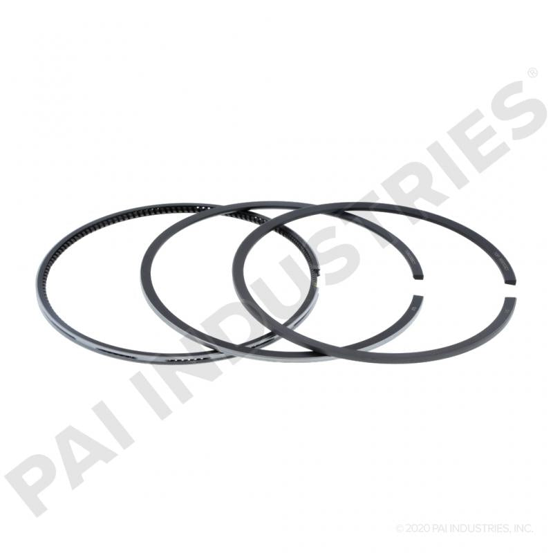 PAI 405038 NAVISTAR 1876099C91 PISTON RING SET (DT466E / DT570) (USA)