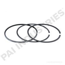 Load image into Gallery viewer, PAI 405038 NAVISTAR 1876099C91 PISTON RING SET (DT466E / DT570) (USA)