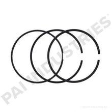 Load image into Gallery viewer, PAI 405038 NAVISTAR 1876099C91 PISTON RING SET (DT466E / DT570) (USA)