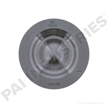 Charger l&#39;image dans la galerie, PAI 401052 NAVISTAR 1893925C92 CYLINDER KIT (DT466E / DT570)