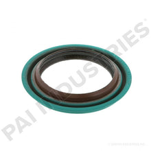 Charger l'image dans la galerie, PAI 436142 NAVISTAR 1691145C2 INPUT OIL SEAL (N340) (AFTER 07/15/91) (USA) | woodlineparts.com