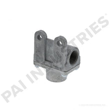 Cargar imagen en el visor de la galería, PAI 442015 NAVISTAR 2036081C1 FUEL LINE FITTING (TEE) (DT530E / DT466E HEUI) (USA) | woodlineparts.com