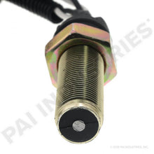 Load image into Gallery viewer, PAI 450600 NAVISTAR 1658556C91 DUAL SENSOR (SPEED / ABS) (3/4"-16) (USA) | woodlineparts.com