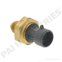 Load image into Gallery viewer, PAI 450622 NAVISTAR 1846480C2 BOOST PRESSURE SENSOR (MAP) (1/2"-20) (USA) | woodlineparts.com
