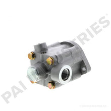Load image into Gallery viewer, PAI 451424E NAVISTAR 2005337C92 POWER STEERING PUMP (RH) (2,375 PSI) (4.2 GPM) | woodlineparts.com