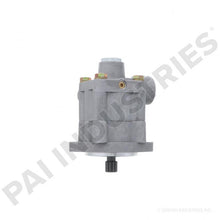 Load image into Gallery viewer, PAI 451424E NAVISTAR 2005337C92 POWER STEERING PUMP (RH) (2,375 PSI) (4.2 GPM) | woodlineparts.com