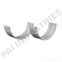 Load image into Gallery viewer, PAI 470140 NAVISTAR 1830725C91 MAIN BEARING (STD) (DT466E / DT530E) | woodlineparts.com