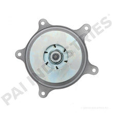 Cargar imagen en el visor de la galería, PAI 481805 NAVISTAR 1842664C92 WATER PUMP KIT (1993-2015 DT466 / DT530)