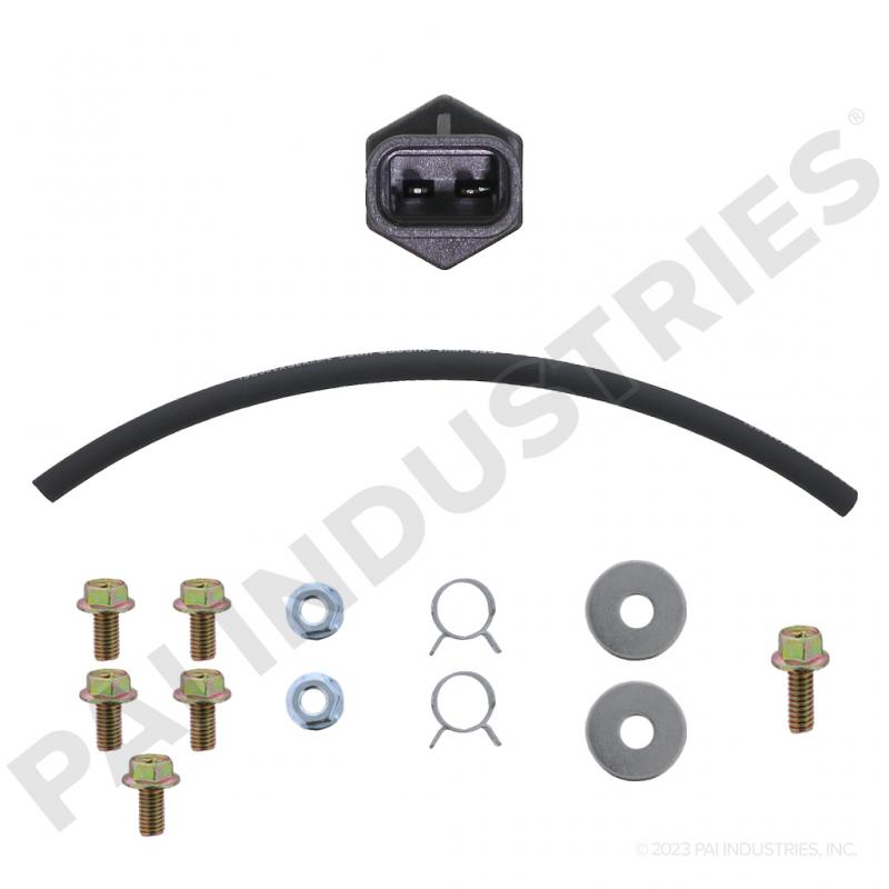 PAI 481859 NAVISTAR  2510603C92 COOLANT SURGE TANK (7000 / PROSTAR) | woodlineparts.com