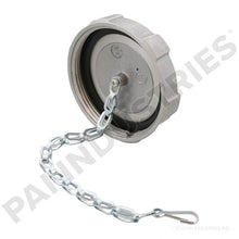 Charger l'image dans la galerie, PAI 481880 NAVISTAR 3591620C2 FUEL CAP (3-1/2"-8) (NON-VENTED) (CHROME) | woodlineparts.com