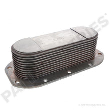 Cargar imagen en el visor de la galería, PAI 641271 DETROIT DIESEL 23522415 OIL COOLER (11 PLATE) (SERIES 50 / 60) (52474367)