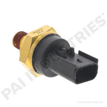 Cargar imagen en el visor de la galería, PAI 650700 DETROIT DIESEL 23527828 OIL PRESSURE SENSOR (SERIES 60)