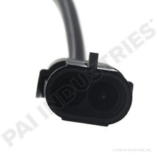 Load image into Gallery viewer, PAI 740241 FREIGHTLINER SAA85920008 ELECTRIC SPEEDOMETER SENSOR (USA)