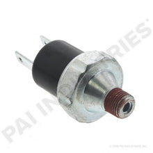 Load image into Gallery viewer, PAI 740252 FREIGHTLINER FSC27492108 LOW AIR PRESSURE SWITCH (73 PSI) (NORMALLY CLOSED)