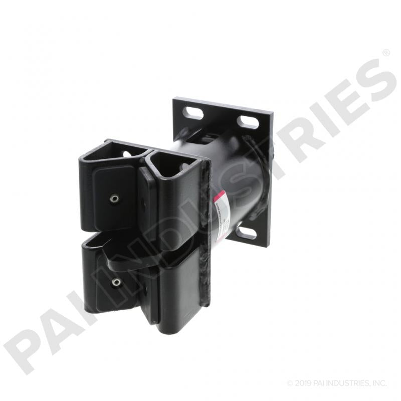 PAI 803825 MACK 25152013 CAB LATCH (LE / LEU) (233QS46M, 21003239) (USA)