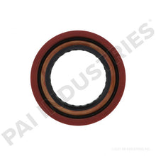 Cargar imagen en el visor de la galería, PAI 900571OEM FULLER 4300121 FRONT MAINSHAFT OIL SEAL (3315623) (OEM)