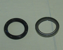 Charger l'image dans la galerie, MaxiForce® Caterpillar® 4W-5359 Front Crankshaft Seal 3054 / 3056 | woodlineparts.com