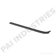 Load image into Gallery viewer, PACK OF 5 PAI FWS-4505 MACK 70QS33 WINDOW WEATHERSTRIP (RH) (INNER)