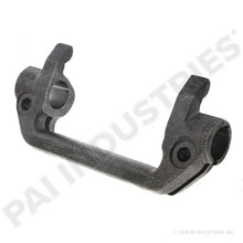 Cargar imagen en el visor de la galería, PAI GCY-6113 MACK 2104105C137 CLUTCH RELEASE YOKE (FULLER TRANSMISSION)