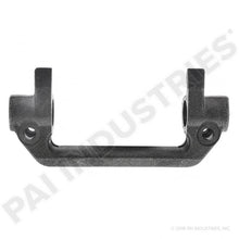 Cargar imagen en el visor de la galería, PAI GCY-6113 MACK 2104105C137 CLUTCH RELEASE YOKE (FULLER TRANSMISSION)