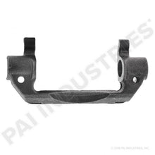 Cargar imagen en el visor de la galería, PAI GCY-6113 MACK 2104105C137 CLUTCH RELEASE YOKE (FULLER TRANSMISSION)