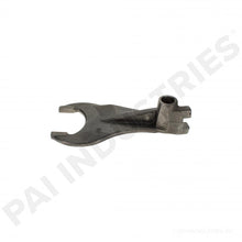 Charger l'image dans la galerie, PAI GSF-0632 MACK 575KB3303C SHIFT FORK (4TH / 5TH)