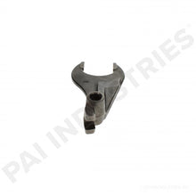 Charger l'image dans la galerie, PAI GSF-0632 MACK 575KB3303C SHIFT FORK (4TH / 5TH)