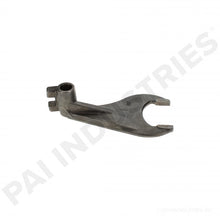 Charger l'image dans la galerie, PAI GSF-0632 MACK 575KB3303C SHIFT FORK (4TH / 5TH)