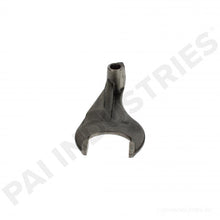 Charger l'image dans la galerie, PAI GSF-0632 MACK 575KB3303C SHIFT FORK (4TH / 5TH)