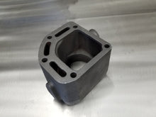 Charger l&#39;image dans la galerie, 5122517 WATER-COOLED EXHAUST FLANGE FOR DETROIT DIESEL SERIES 53 ENGINES (RIGHT BANK)