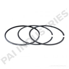 Load image into Gallery viewer, PAI 405038 NAVISTAR 1876099C91 PISTON RING SET (DT 466E / DT 570) (USA)