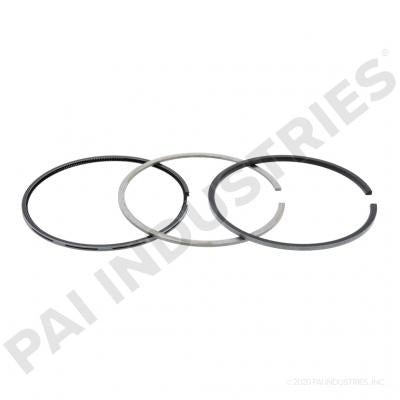 PAI 405045 NAVISTAR 1813171C92 PISTON RING SET (7.3 / 444) (USA)