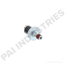 Load image into Gallery viewer, PAI 450551 NAVISTAR 1658820C1 AIR PRESSURE SWITCH (65-75 PSI) (1/8&quot;-27 NPT)