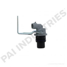 Load image into Gallery viewer, PAI 450650E NAVISTAR 1885812C91 CAMSHAFT POSITION SENSOR (USA)