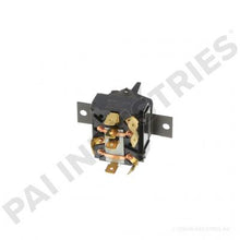 Load image into Gallery viewer, PAI 451402 NAVISTAR 505447C3 HEADLIGHT SWITCH (3 POSITION / 8 TERMINAL) (OEM)