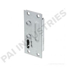 Load image into Gallery viewer, PAI 451550 NAVISTAR 1677432C1 LEFT HAND DOOR LATCH (5000 / 9000)