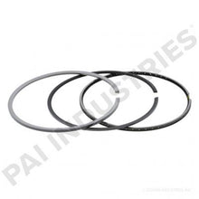 Cargar imagen en el visor de la galería, PAI 505064 CUMMINS 4089489 PISTON RING SET (N14) (MADE IN USA)