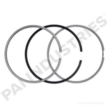 Charger l&#39;image dans la galerie, PAI 505184 CUMMINS 3800912 PISTON RING SET (CARBON STEEL) (ISC) (USA)