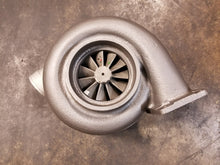 Load image into Gallery viewer, R 5103838 REBUILT TURBOCHARGER FOR DETROIT DIESEL T18A40 AR 1.32 407370, 407370-9, 407370-0009, 407370-5009, 407370-9009