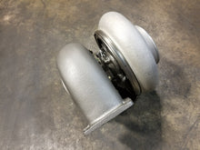 Load image into Gallery viewer, R 5103838 REBUILT TURBOCHARGER FOR DETROIT DIESEL T18A40 AR 1.32 407370, 407370-9, 407370-0009, 407370-5009, 407370-9009