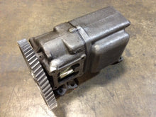 Cargar imagen en el visor de la galería, 5104914 REBUILT OIL PUMP ASSY. FOR DETROIT DIESEL 12V149 R.H. ENGINES