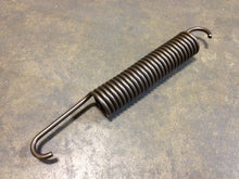 Cargar imagen en el visor de la galería, 5140451 GENUINE DETROIT DIESEL THROTTLE BOOSTER SPRING (8.59&quot; L) (V71 / V92)